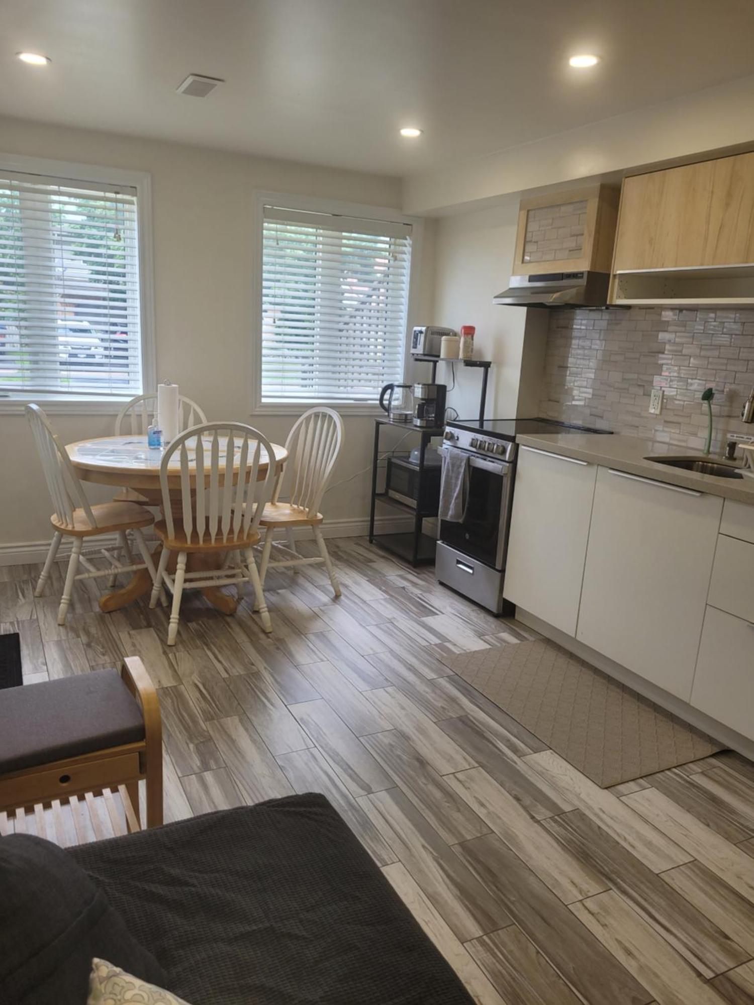 Modern Studio With Kitchenette And Bath Γκελφ Εξωτερικό φωτογραφία